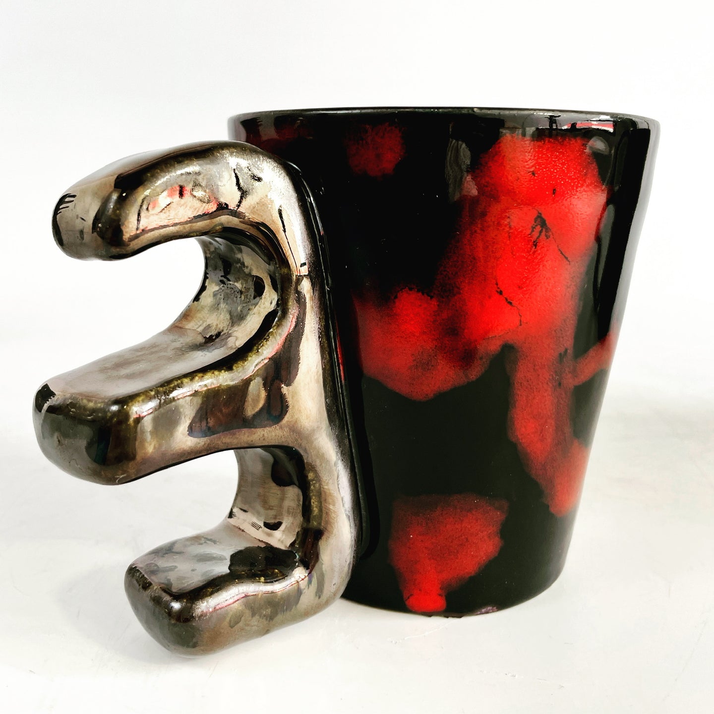 Knuckler Three Finger Tumbler (Diffused China Red)